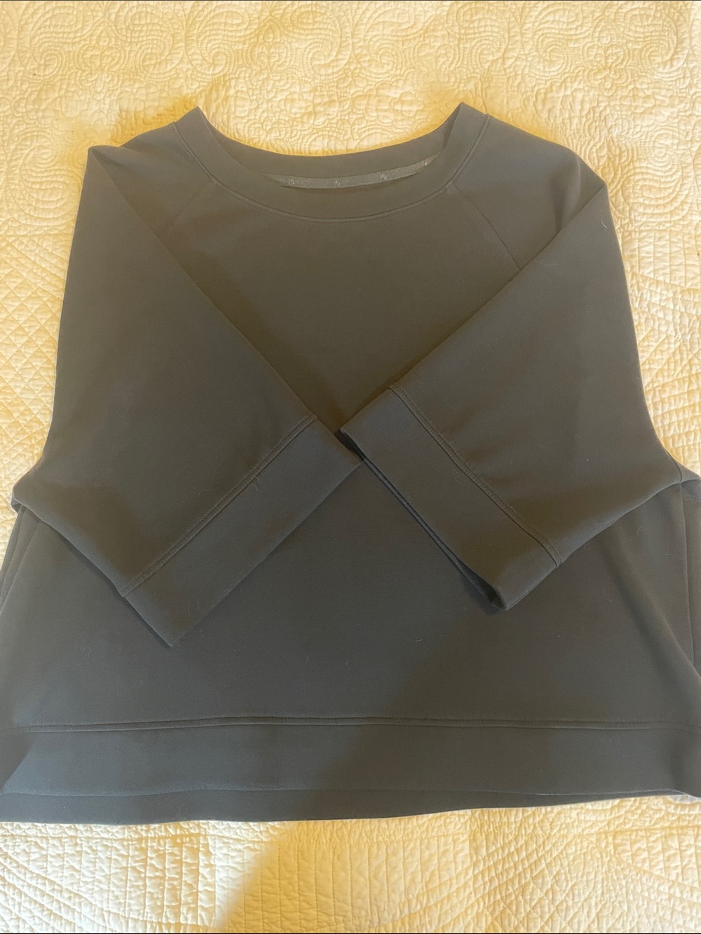 Lou & Grey Black Crewneck Sweatshirt